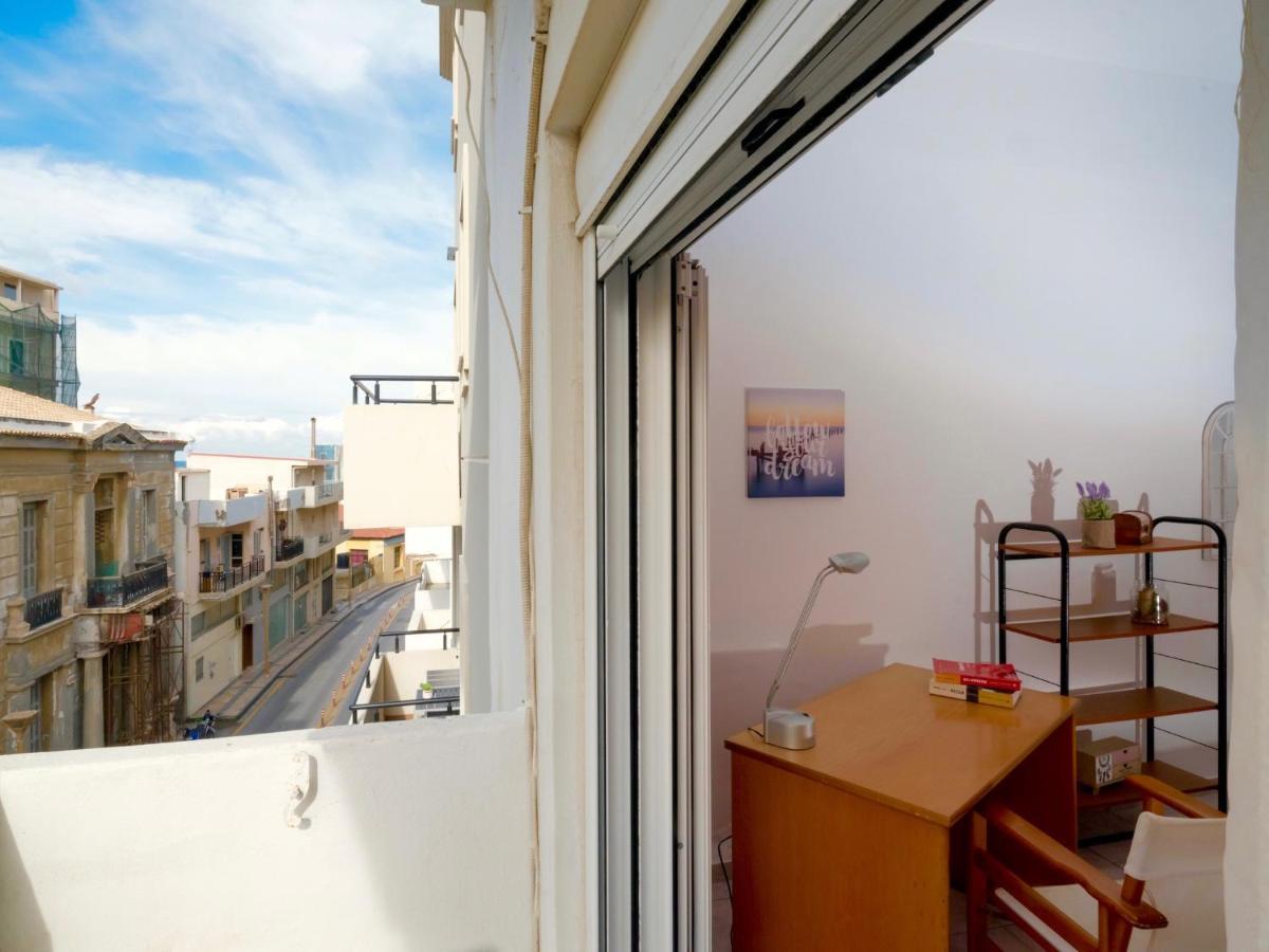 Fam Central Apt Heraklion  Exterior photo